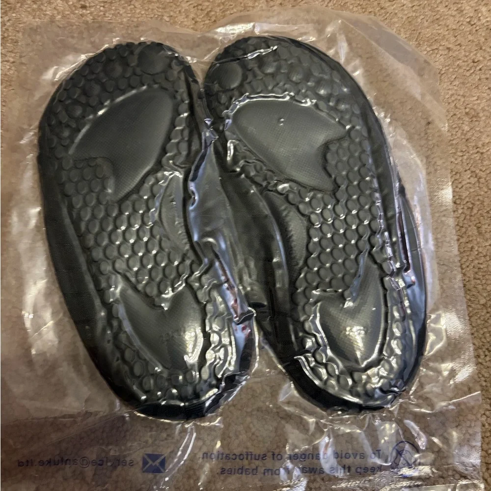 ANLUKE Travel Shoe Covers in Black